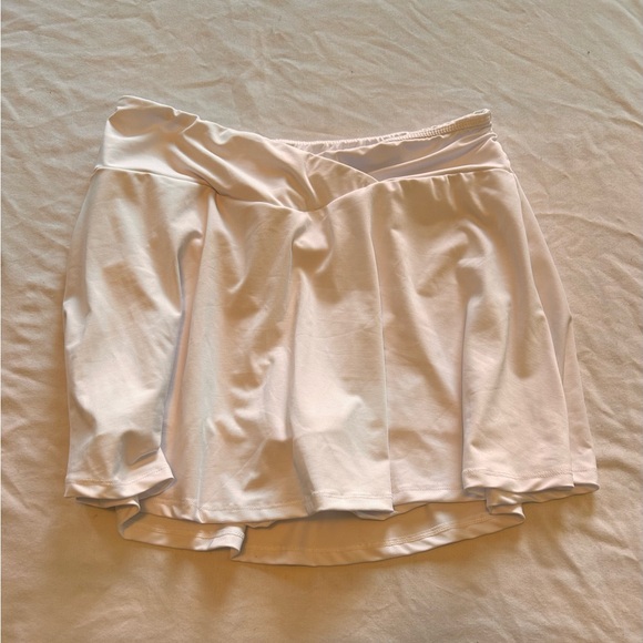 SHEIN Skort - Picture 2 of 7